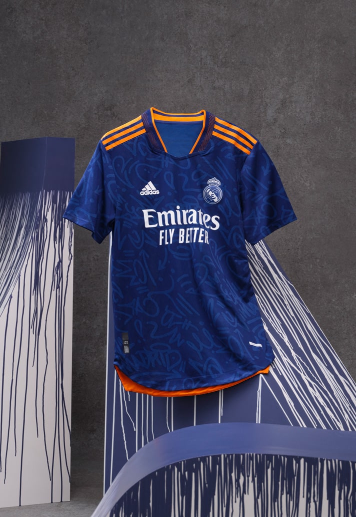 Real Madrid uitshirt 2021-2022