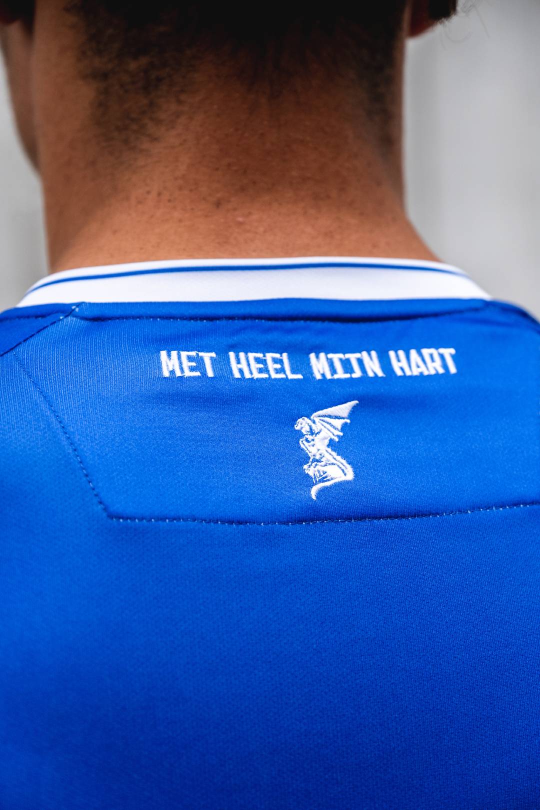 Detail FC Den Bosch thuisshirt 2021-2022