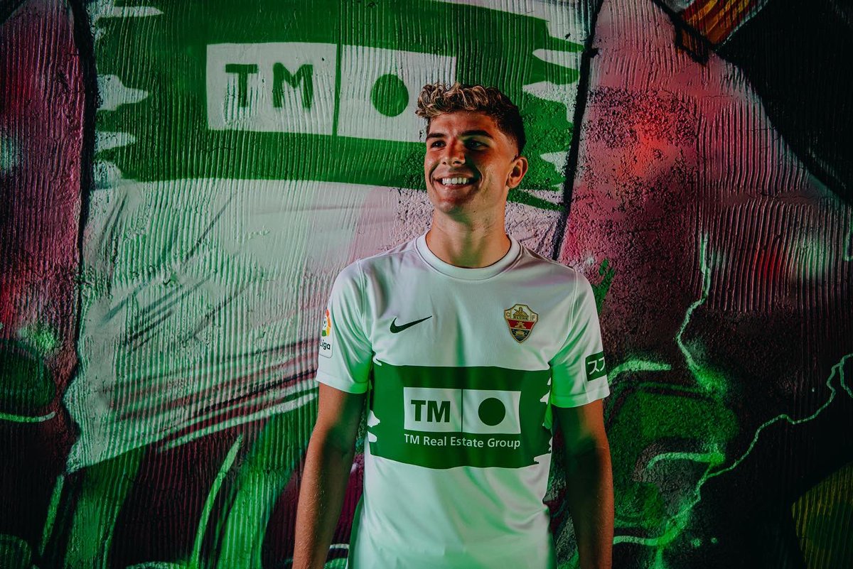 elche-cf-thuisshirt-2021-2022.jpg