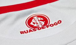 internacional-voetbalshirts-2015-2016.jpg (1)
