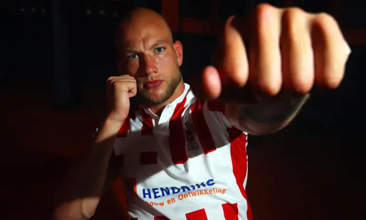 Top Oss voetbalshirts 2021-2022