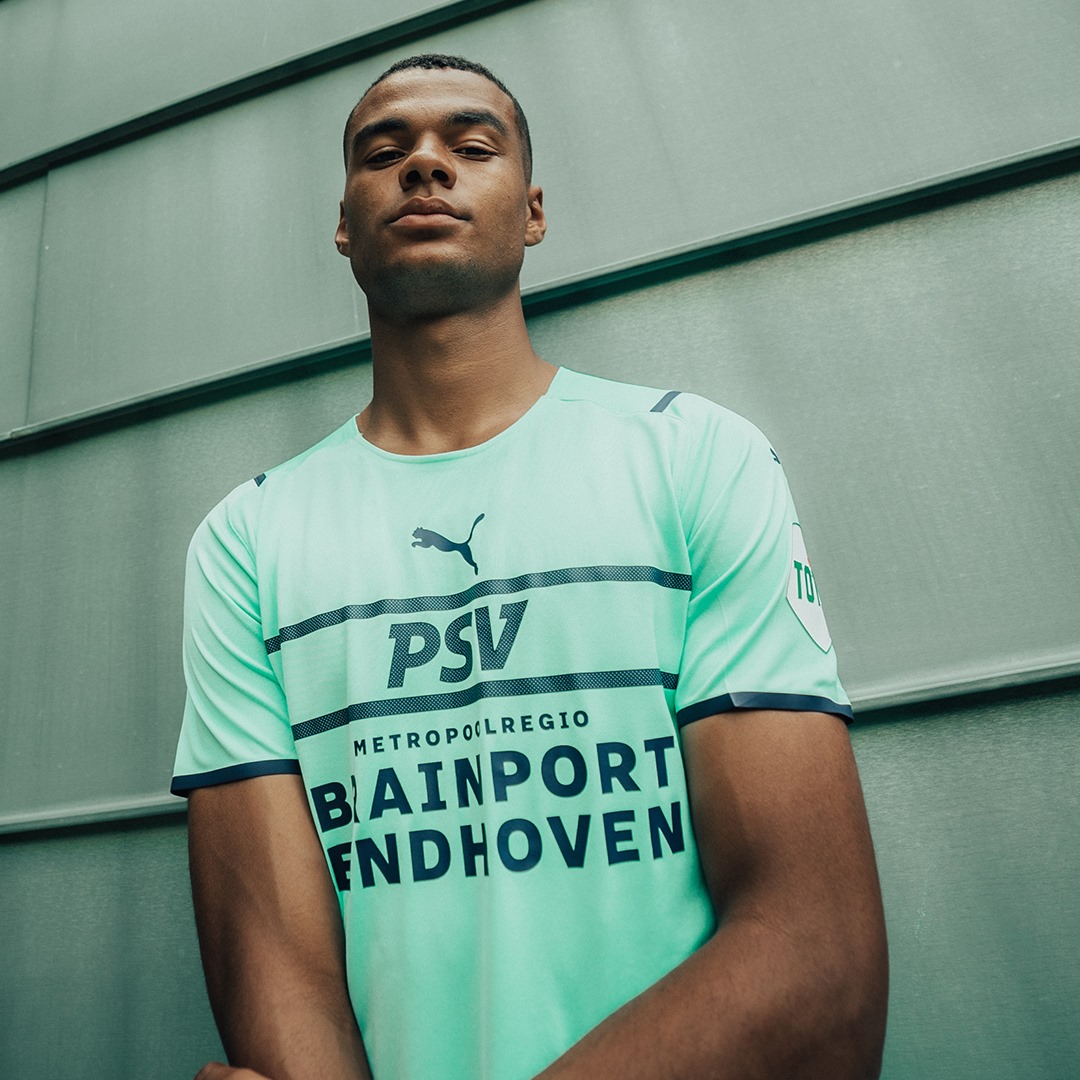 PSV derde tenue 2021-2022