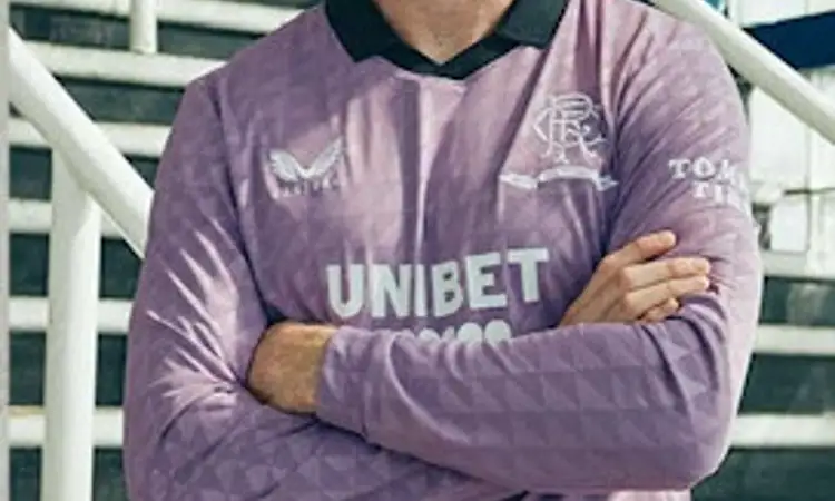 Rangers FC derde wedstrijdshirt 2021-2022