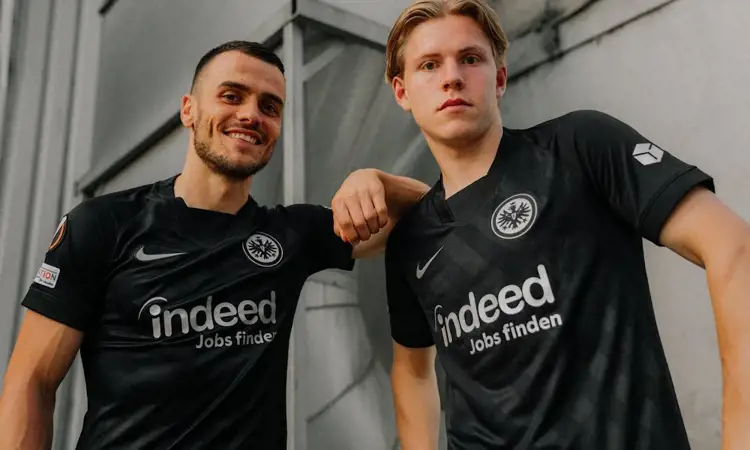 Eintracht Frankfurt Europa League shirt 2021-2022