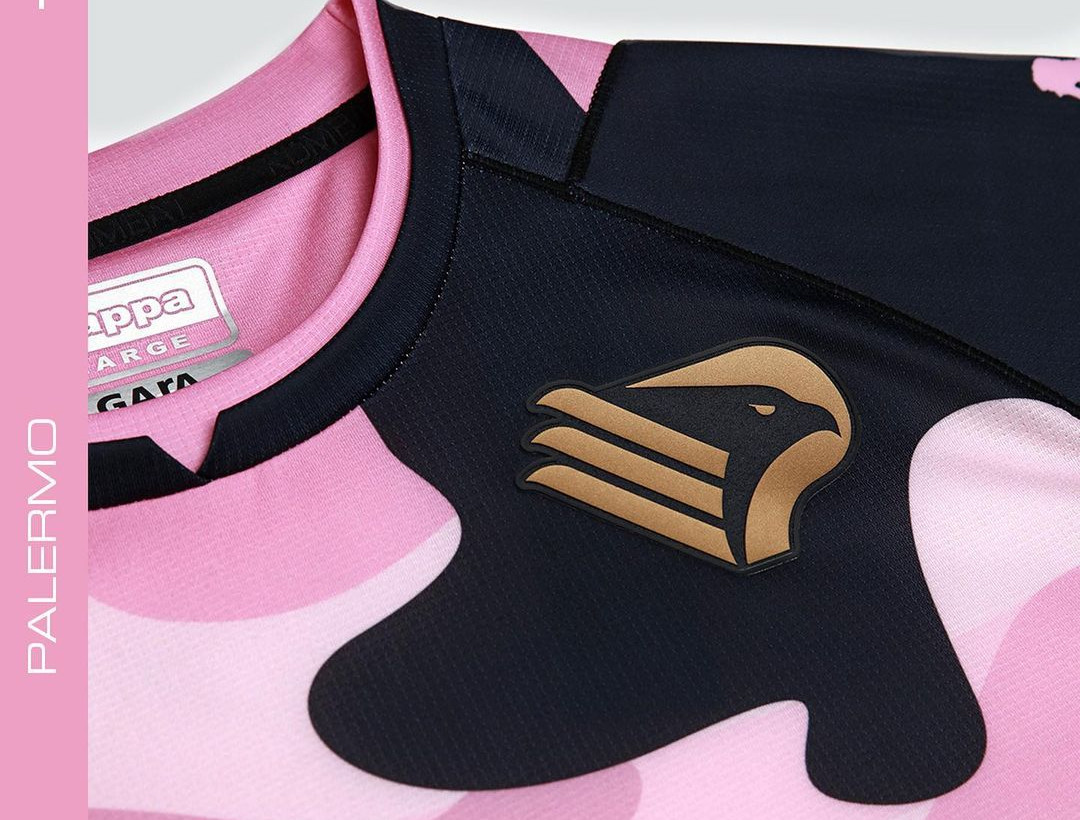 palermo-voetbalshirts-2021-2022.jpg