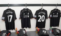 liverpool-3e-shirt-2015-2016.png (1)