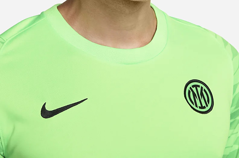 inter-milan-trainingsshirt-2021-2022-champions-league.jpg