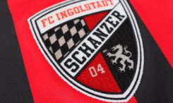 ingolstadt-thuistenue-2015-2016.jpg (1)