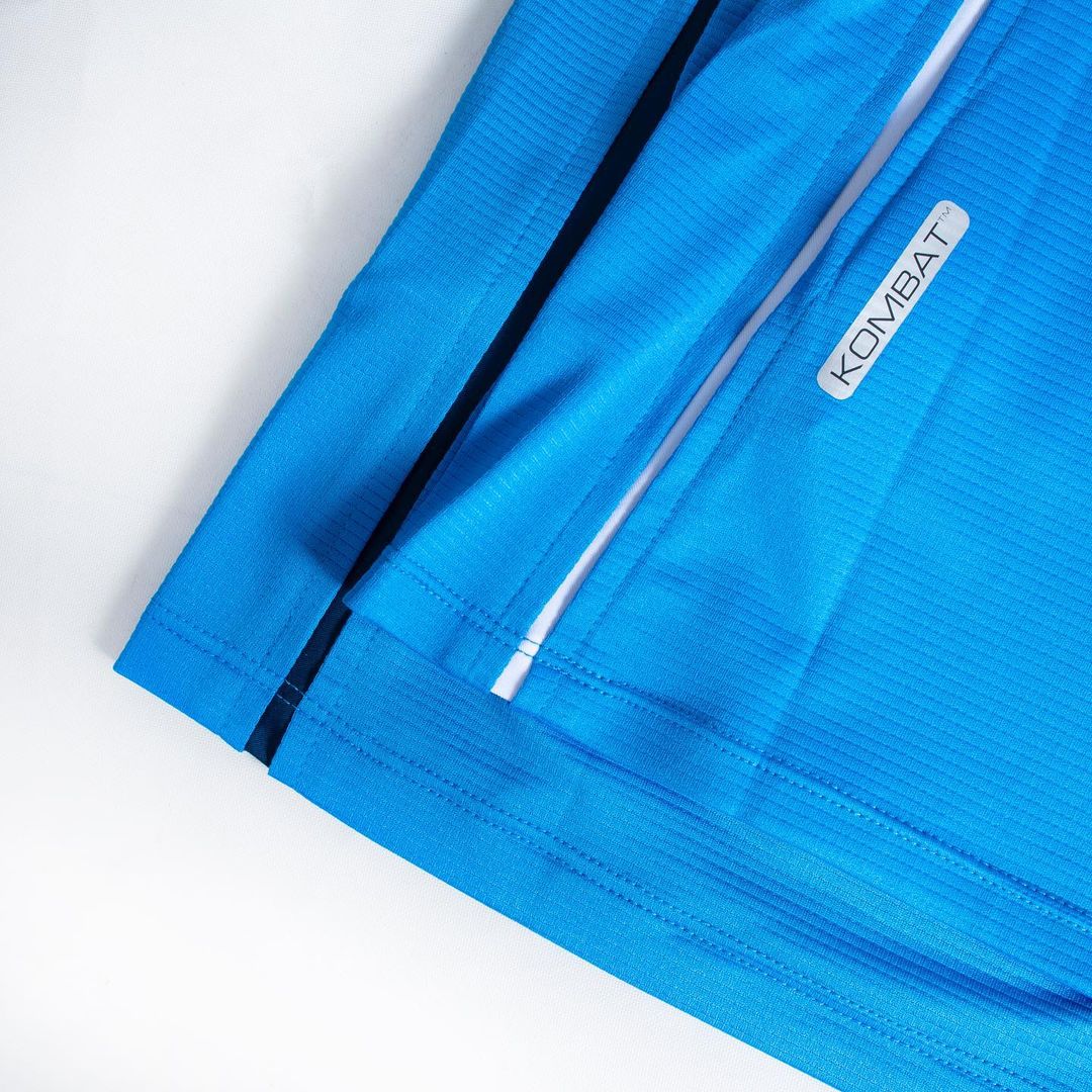 Overeenkomsten Napoli voetbalshirts EA7 en Kappa