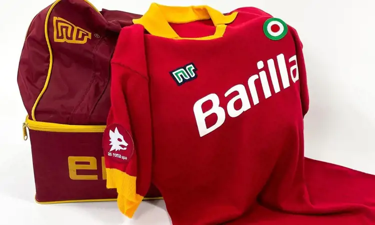AS Roma Ennerre voetbalshirts opnieuw gelanceerd