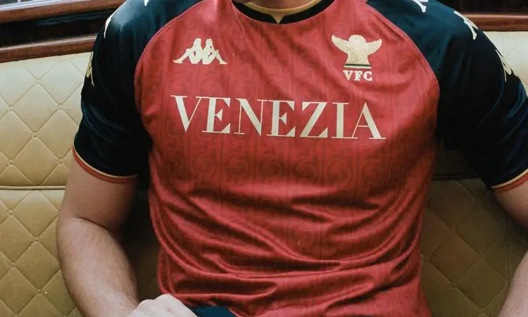 Venezia FC 4de voetbalshirt 2021-2022