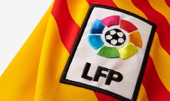 barcelona-keepershirt-2015-2016-detail.jpg (1)