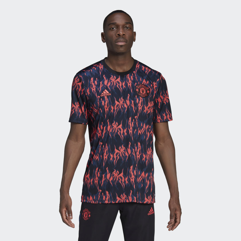 Manchester United warming-up shirt 2022