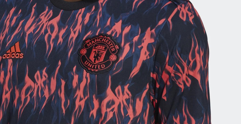 manchester-united-trainingsshirts-2022.jpg