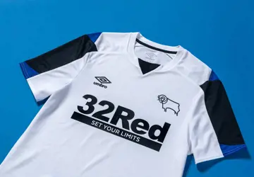 derby-county-voetbalshirts-2021-2022.jpeg