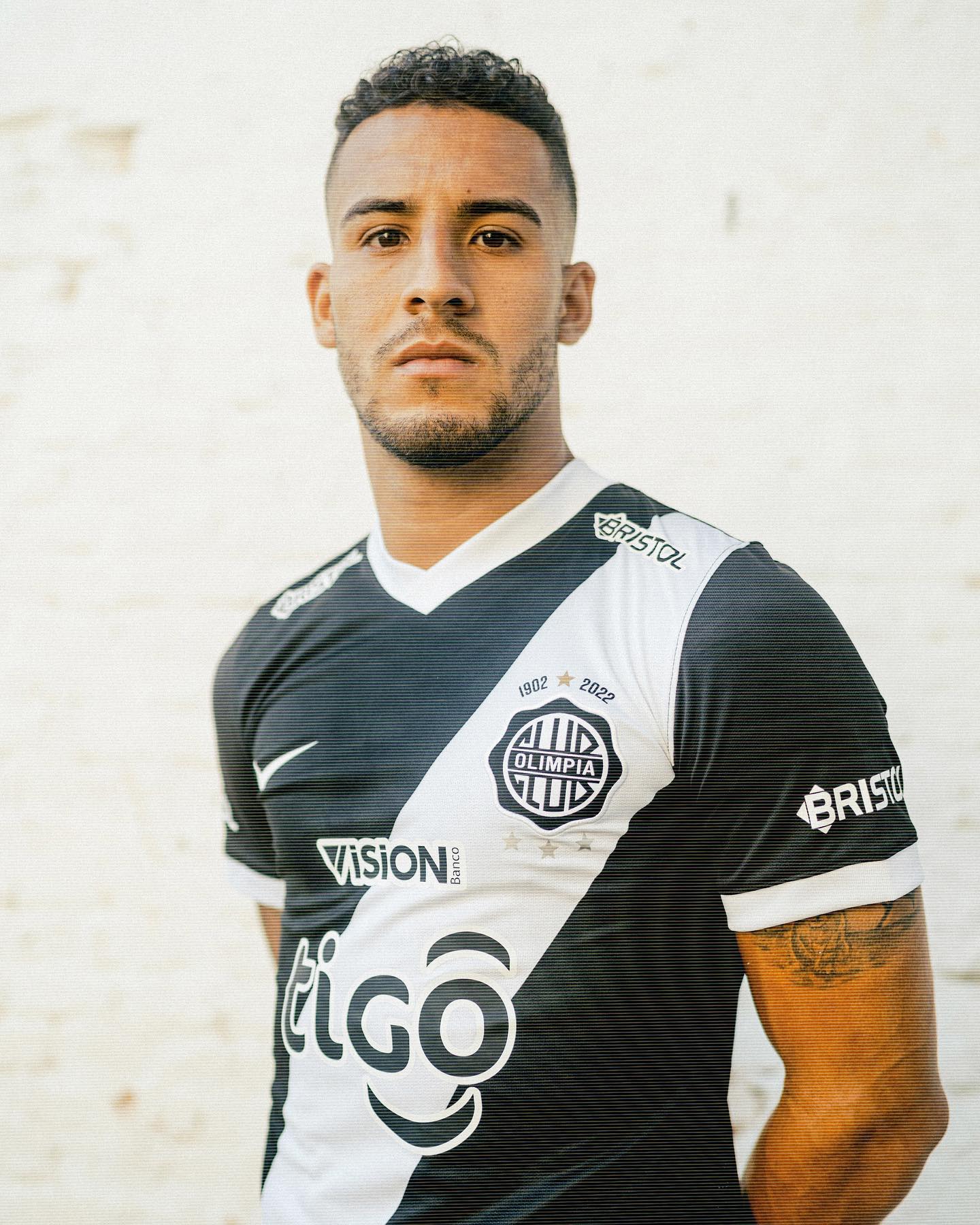 Club Olimpia uitshirt 2022