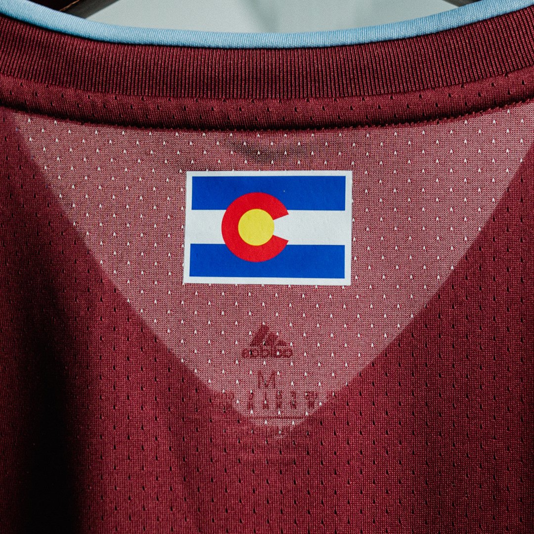 Detail Colorado Rapids thuisshirt 2022-2023