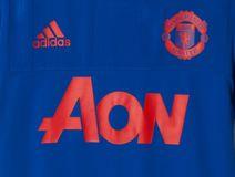 manchester-united-traningsshirt-2015-2016-2.png