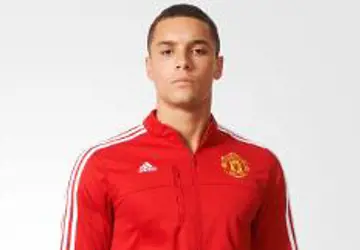 manchester-united-trainingsjack-2015-2016.png