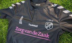 fc-utrecht-uitshirts-2015-2016.jpg