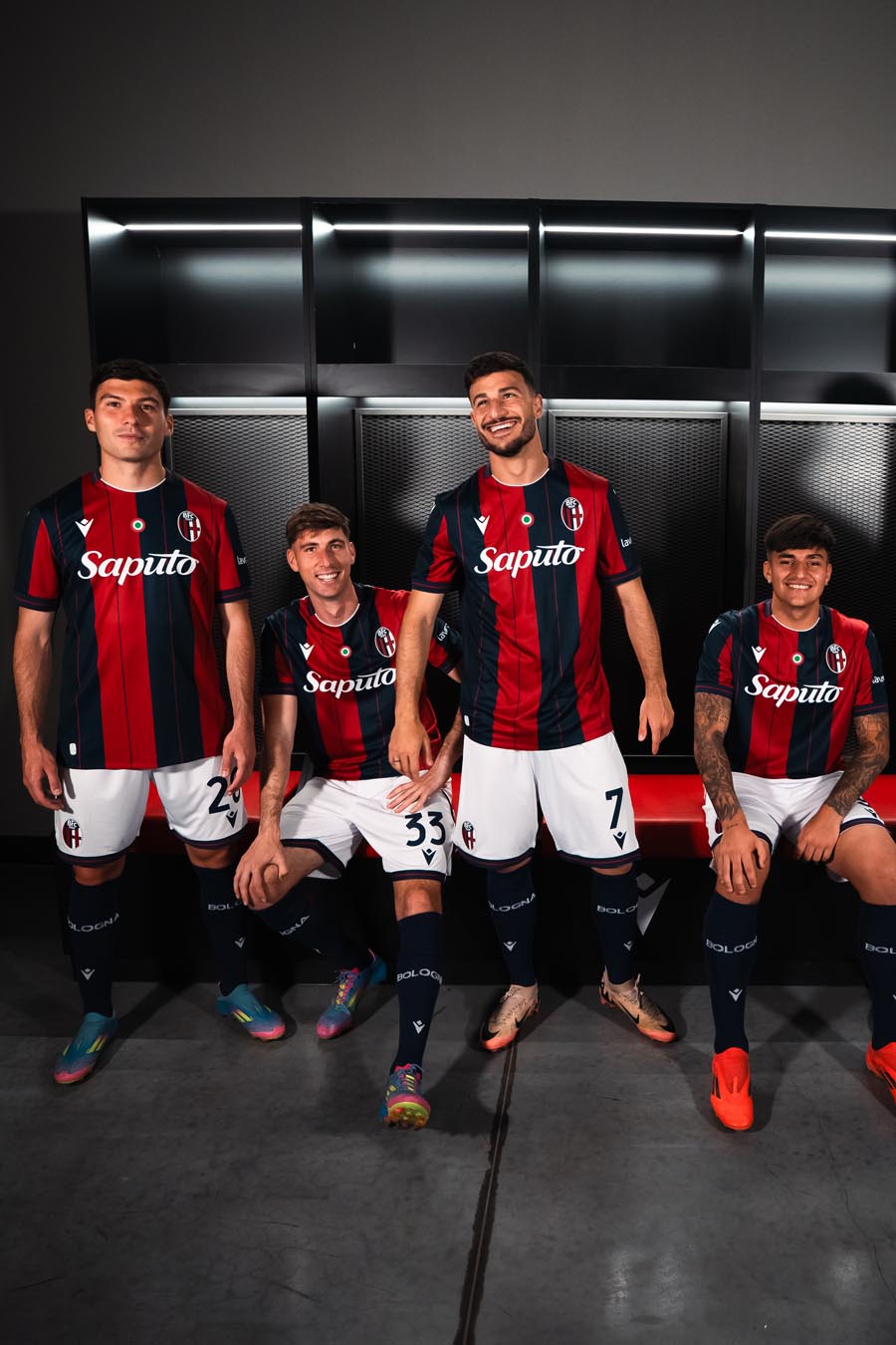 Bologna FC 1909 voetbalshirts 2025-2026 bevatten Coppa Italia badge