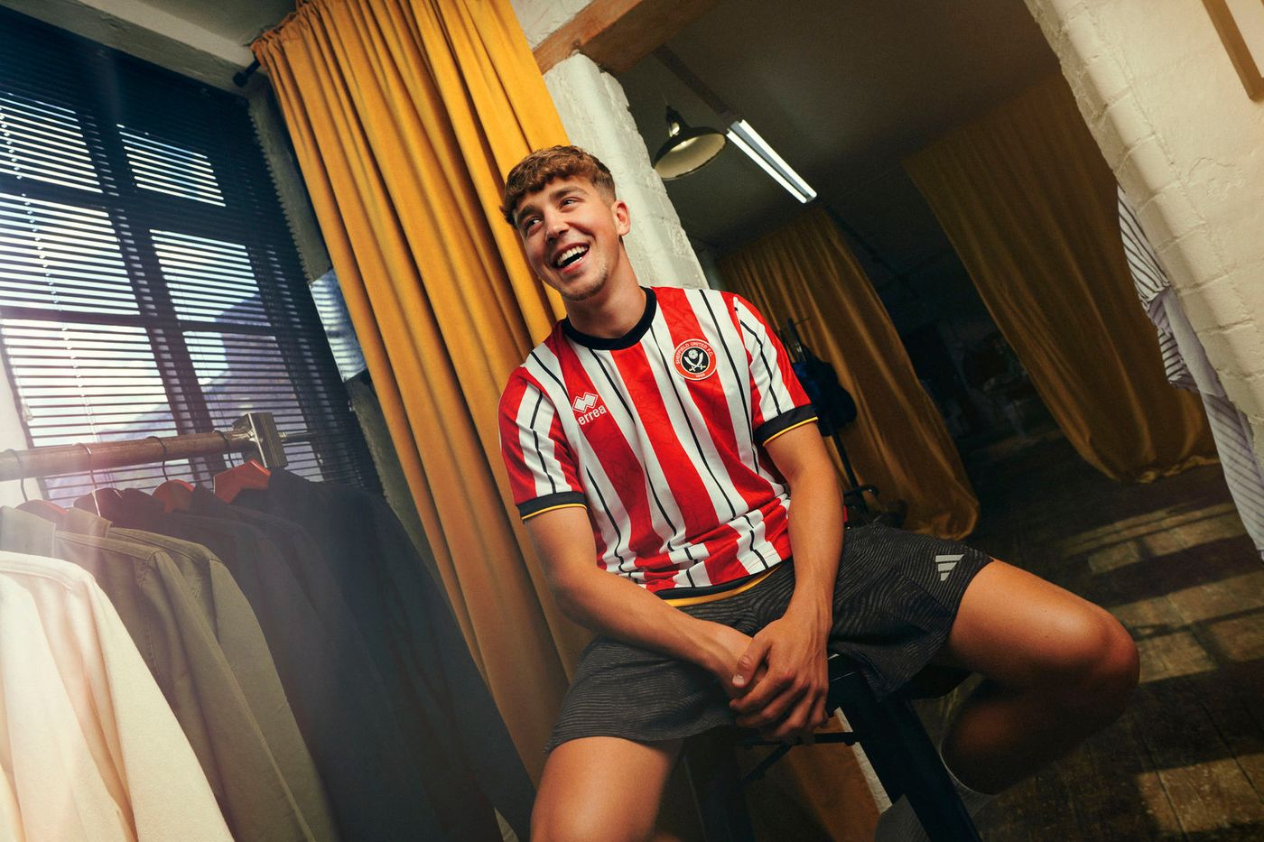 Sheffield United voetbalshirts 2024-2025: Een ode aan de jaren '90