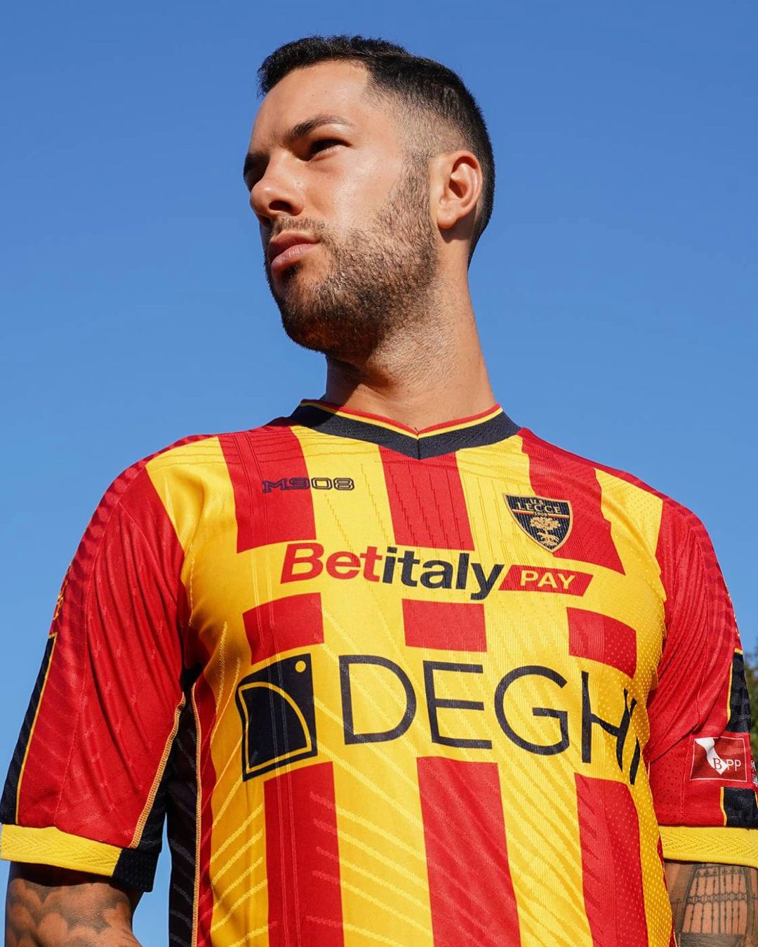 Dit zijn de US Lecce voetbalshirts 2024-2025