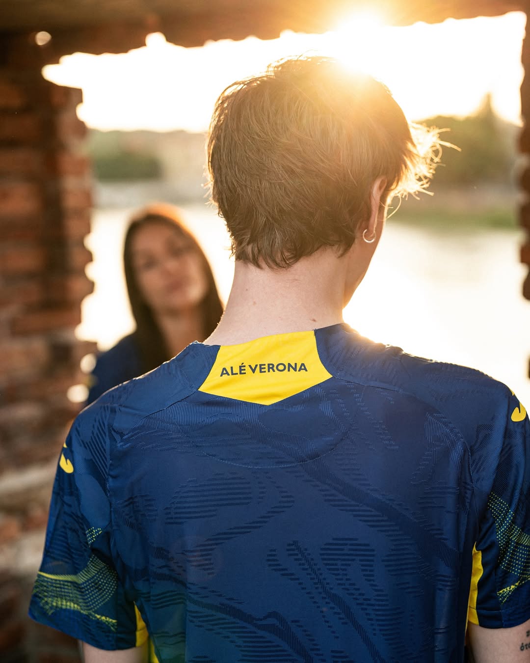 Dit zijn de Hellas Verona voetbalshirts 2025-2026