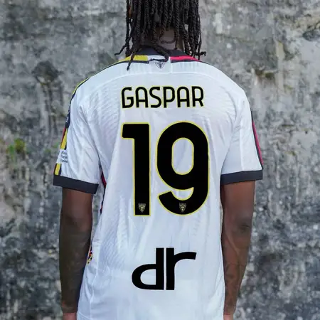 Dit zijn de US Lecce voetbalshirts 2024-2025