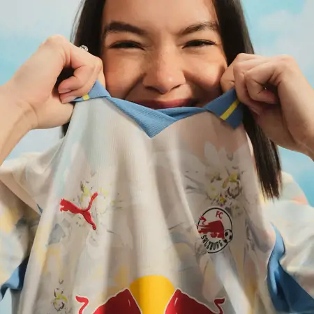 Red Bull Salzburg WK 2025 voetbalshirts geïnspireerd door Edelweiss!