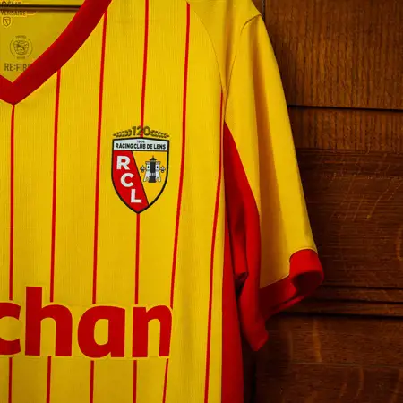 RC Lens voetbalshirts 2025-2026 eren 120 jarig bestaan en Place Verte