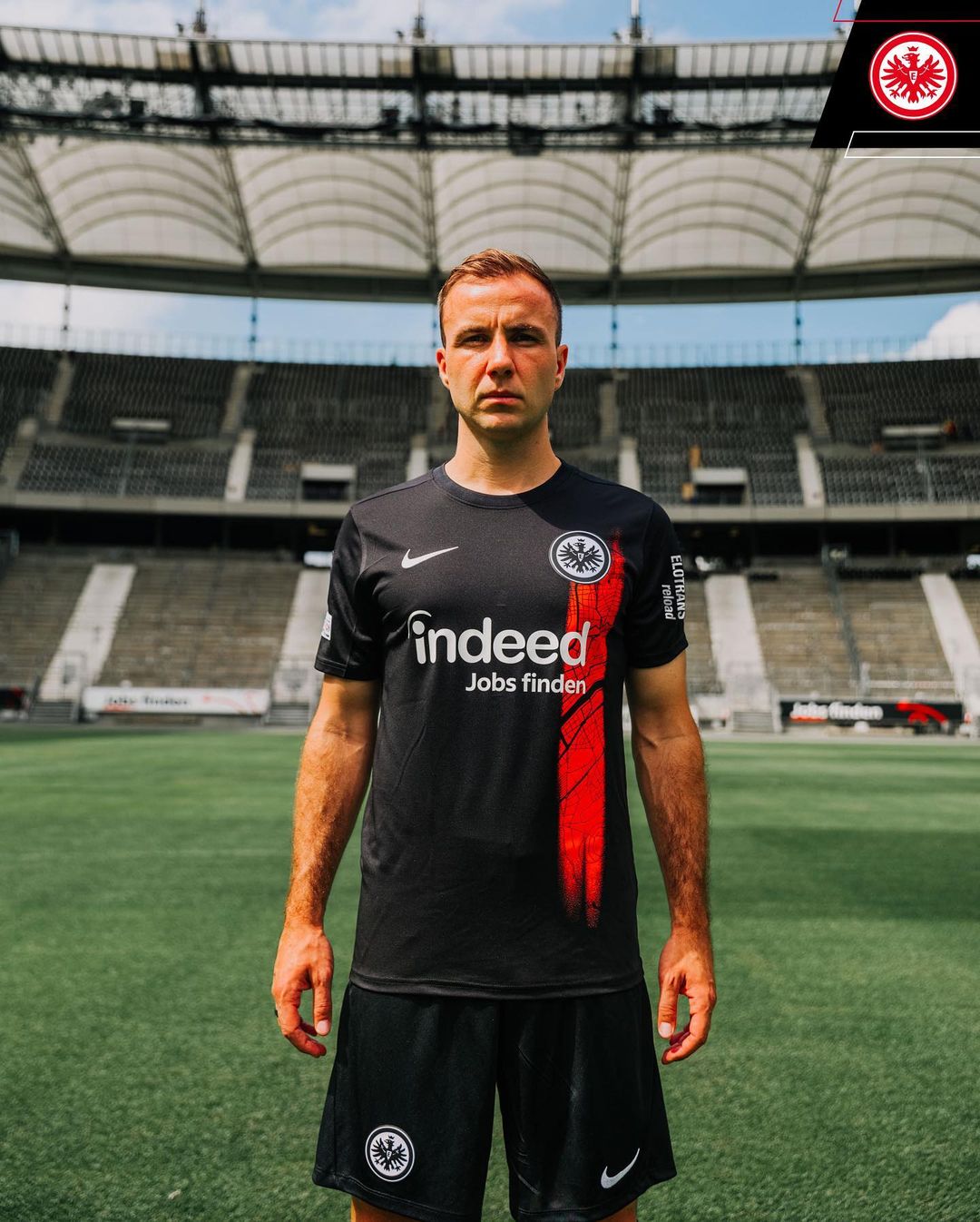 Eintracht Frankfurt voetbalshirts 2023-2024