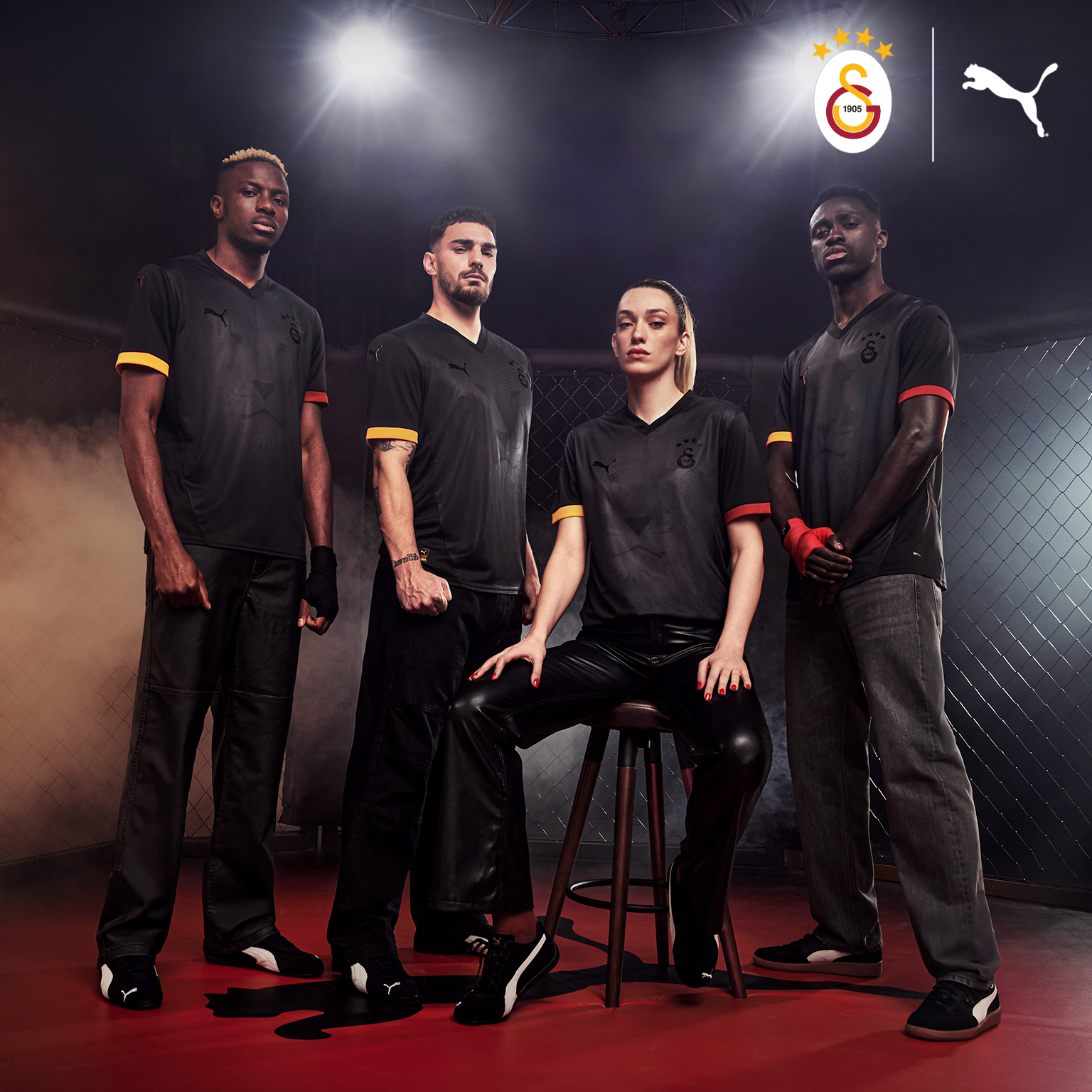 Galatasaray special edition voetbalshirt 2025 bevat leeuwenprint