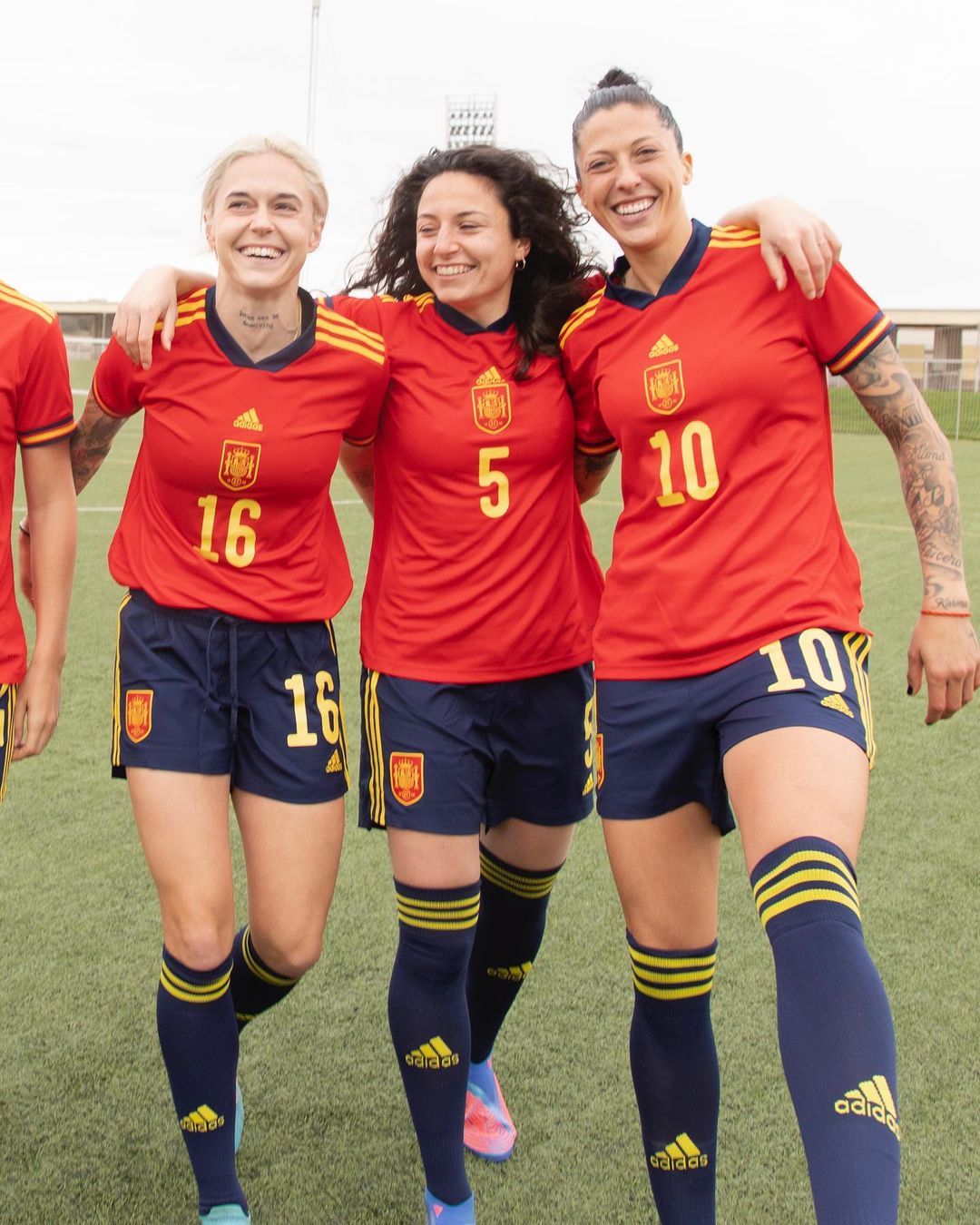 Spanje vrouwen thuisshirt 2022-2023