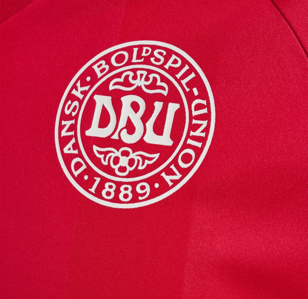 Detail Denemarken retro voetbalshirt 1983