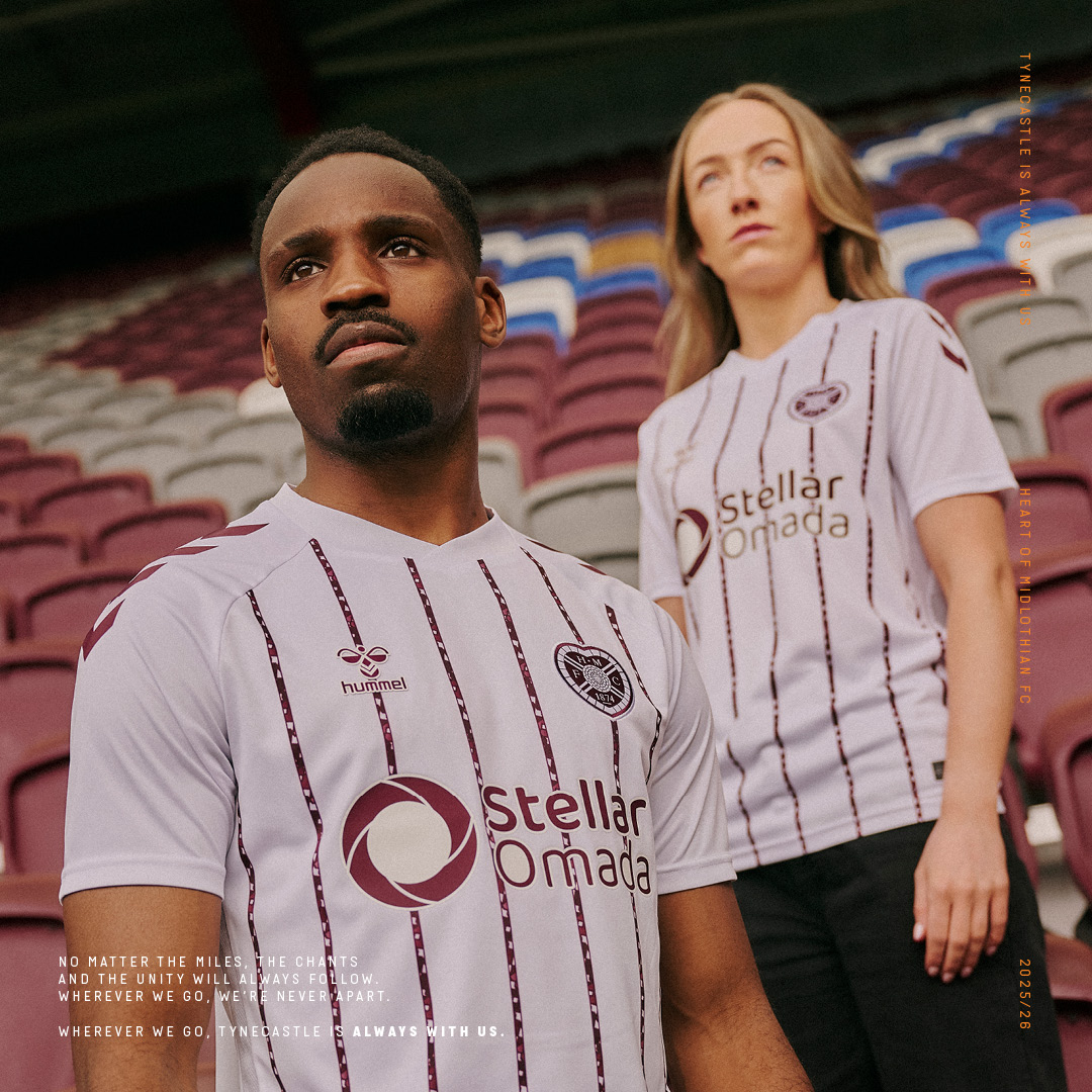 Dit zijn de Heart of Midlothian voetbalshirts 2025-2026 van Hummel