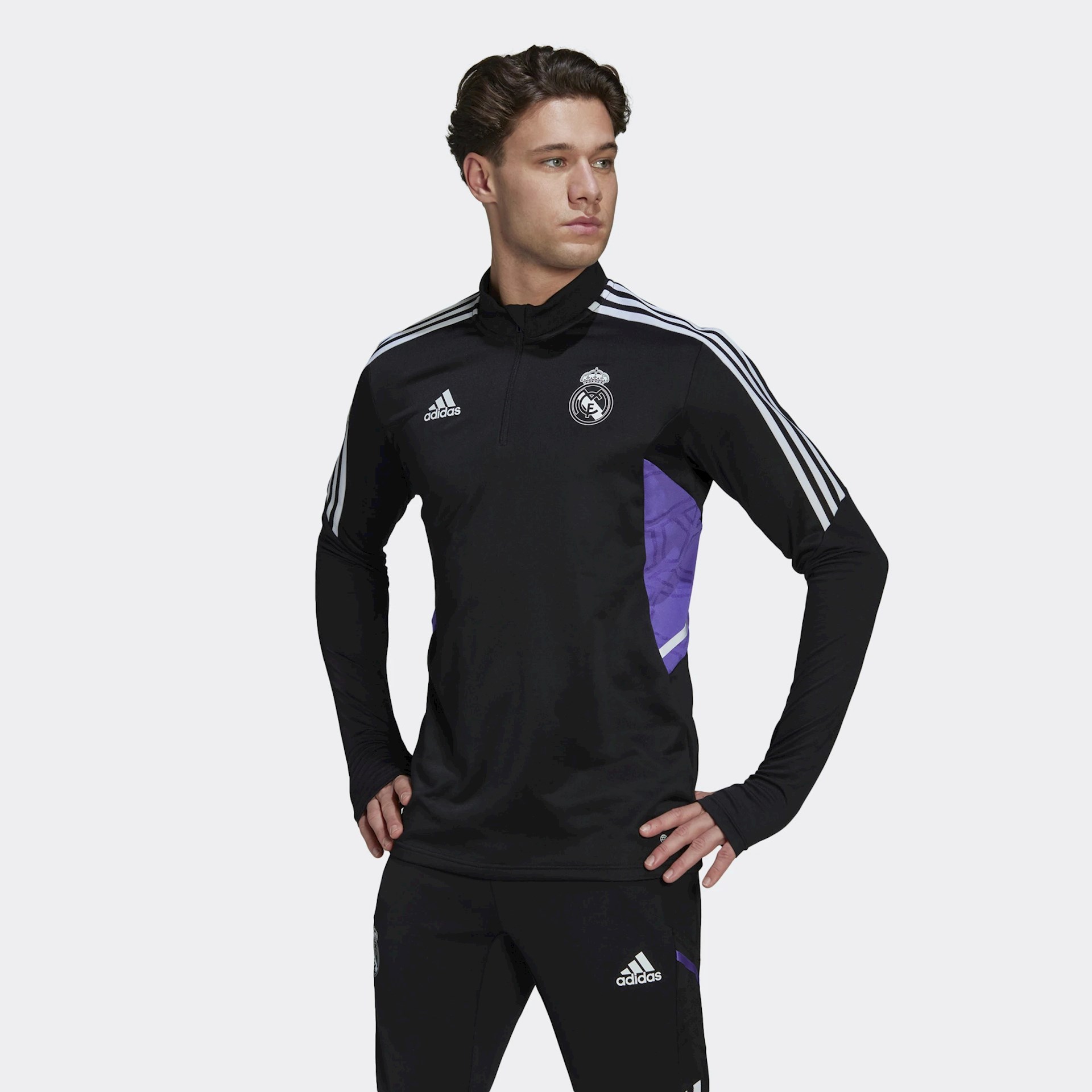 nieuws punch Uitlijnen Zwart/paars Real Madrid trainingspak 2022-2023 - Voetbalshirts.com