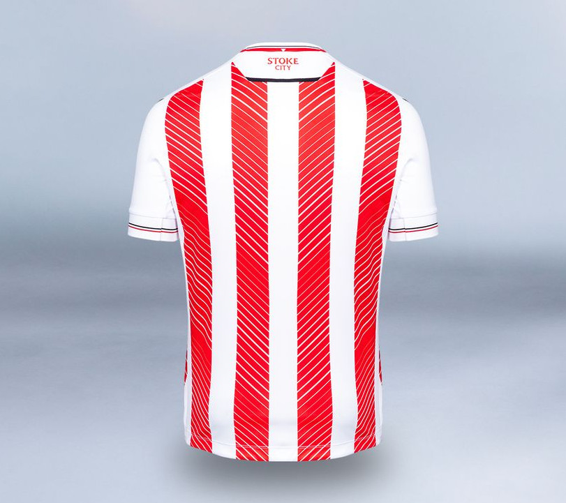 Achterkant Stoke City thuisshirt 2022-2023