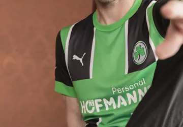 greuther-furth-voetbalshirts-2022-2023.jpg