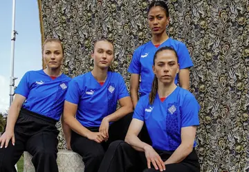 ijsland-dames-voetbalshirts-2022-2023.jpg