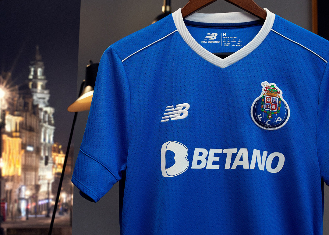 fc-porto-3e-tenue-2022-2023.jpg