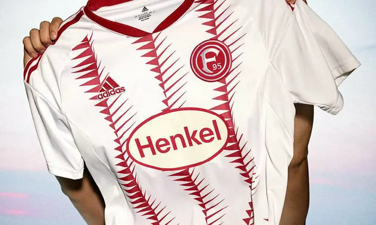 Fortuna Düsseldorf voetbalshirts 2022-2023