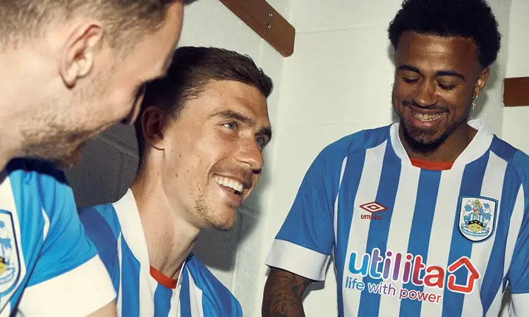 Huddersfield Town voetbalshirts 2022-2023