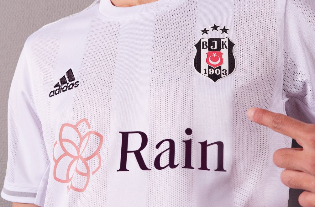 besiktas-voetbalshirts-2022-2023.jpg