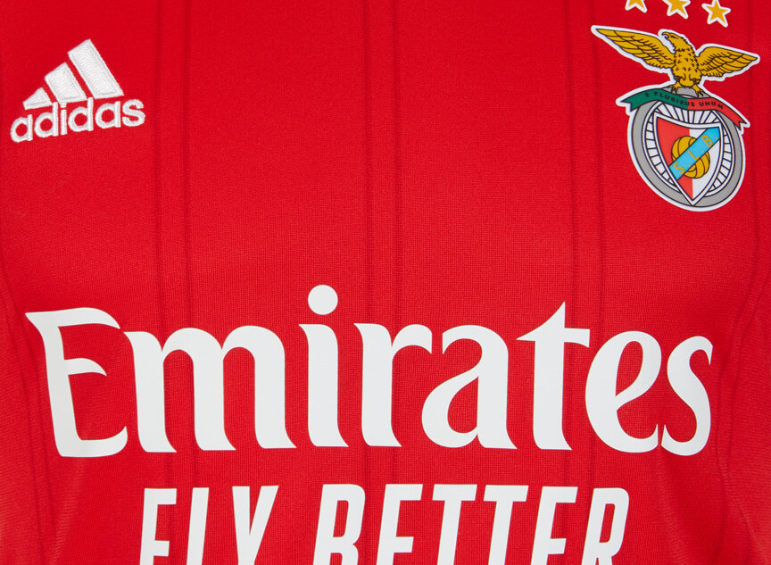 benfica-voetbalshirts-2022-2023.jpg