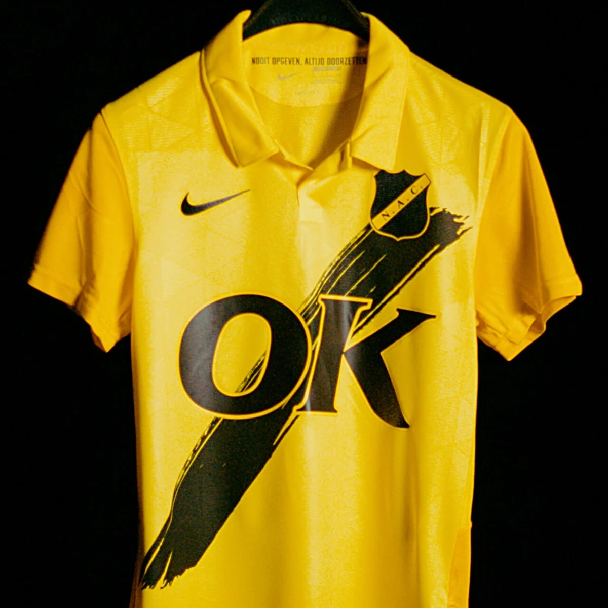 NAC Breda thuisshirt 2022-2023