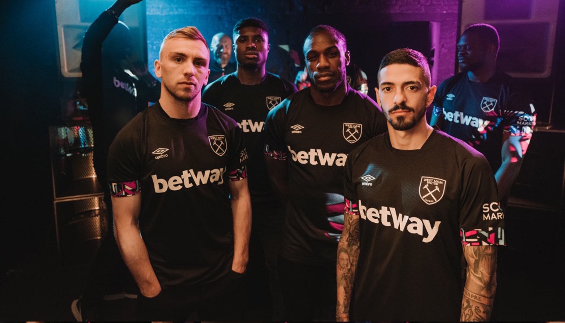 west-ham-uitshirt-2022-2023.jpg