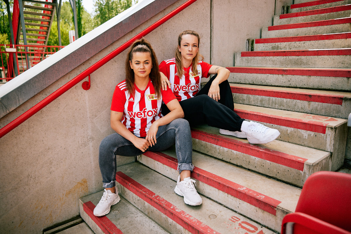 union-berlin-voetbalshirts-2022-2023.jpg