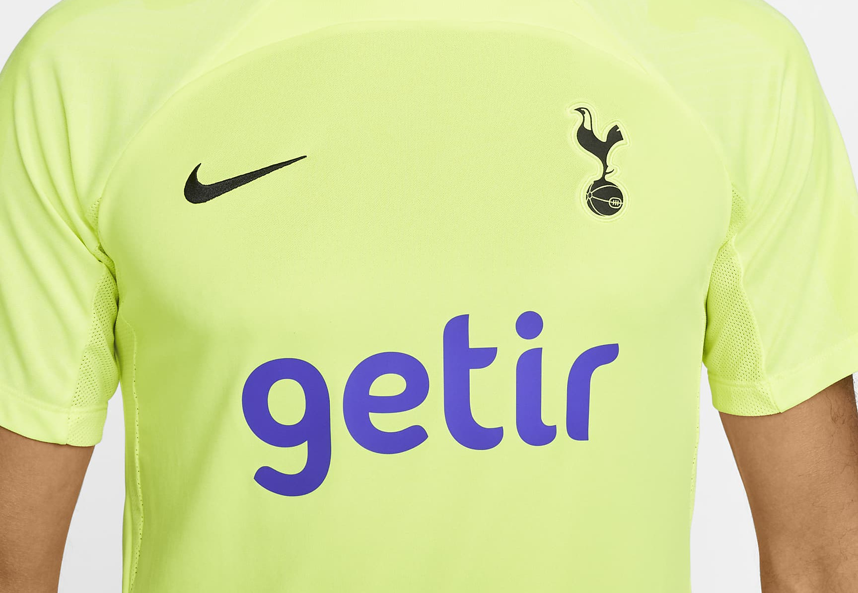 tottenham-hotspur-training-shirt-22-23.jpg