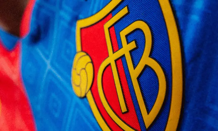 FC Basel voetbalshirts 2022-2023
